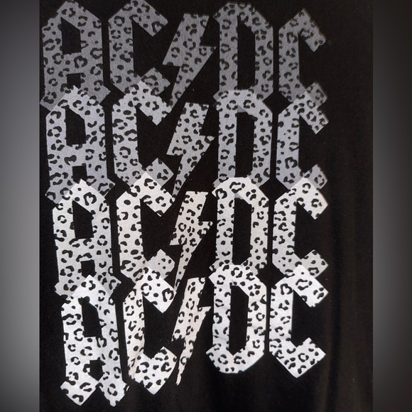 AC⚡️DC T-SHIRT - Picture 4 of 4